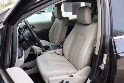 2018 Chrysler Pacifica Touring L Plus
