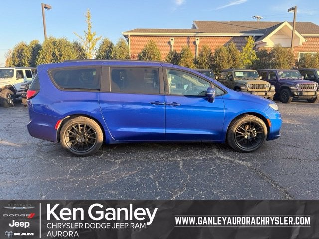 2021 Chrysler Pacifica Touring