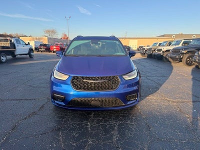 2021 Chrysler Pacifica Touring