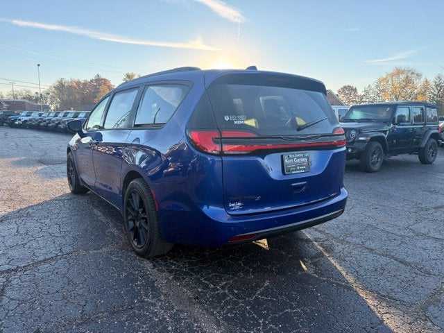 2021 Chrysler Pacifica Touring