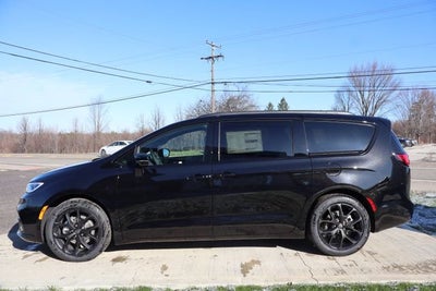 2026 Chrysler Pacifica Limited