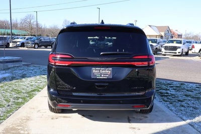 2026 Chrysler Pacifica Limited
