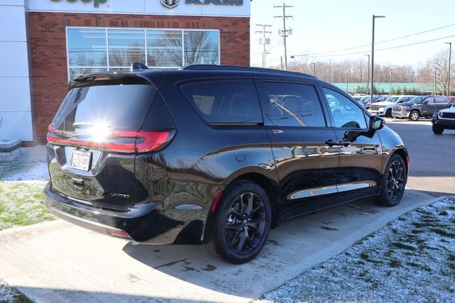2026 Chrysler Pacifica Limited