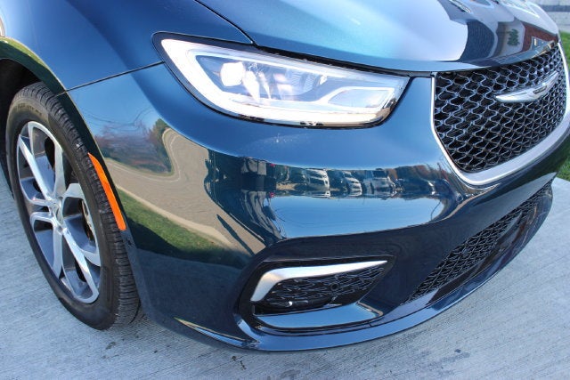 2025 Chrysler Pacifica Pinnacle