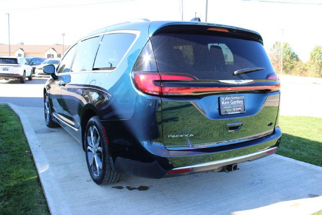 2025 Chrysler Pacifica Pinnacle