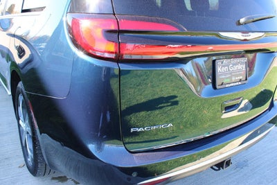 2025 Chrysler Pacifica Pinnacle