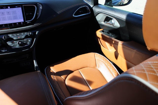 2025 Chrysler Pacifica Pinnacle