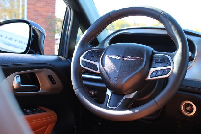 2025 Chrysler Pacifica Pinnacle