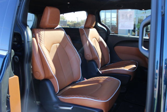 2025 Chrysler Pacifica Pinnacle