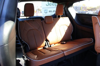 2025 Chrysler Pacifica Pinnacle