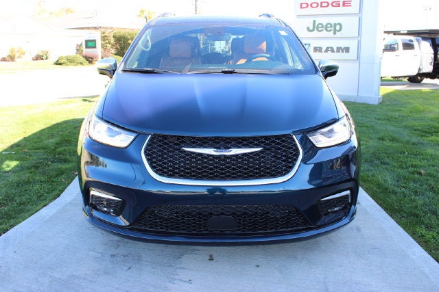 2025 Chrysler Pacifica Pinnacle