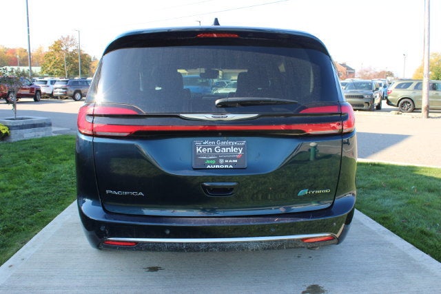 2024 Chrysler Pacifica Hybrid Select