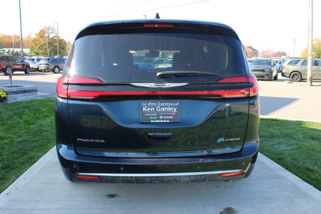 2024 Chrysler Pacifica Hybrid Select