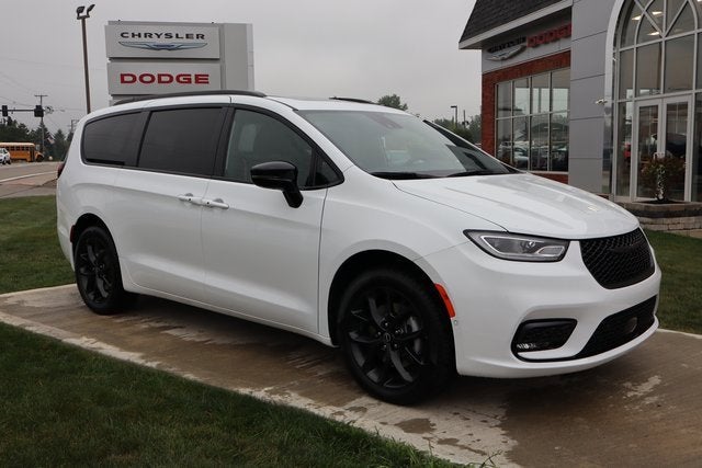 2026 Chrysler Pacifica Limited