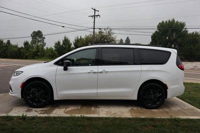 2026 Chrysler Pacifica Limited