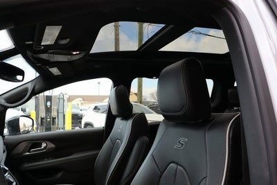 2024 Chrysler Pacifica Limited