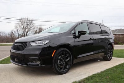 2026 Chrysler Pacifica Limited