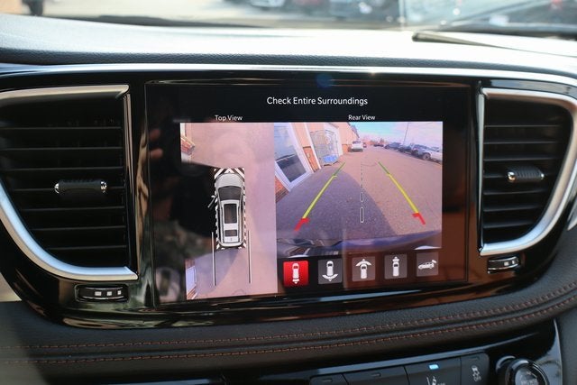 2026 Chrysler Pacifica Pinnacle