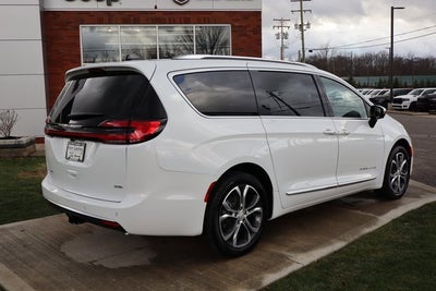 2026 Chrysler Pacifica Pinnacle