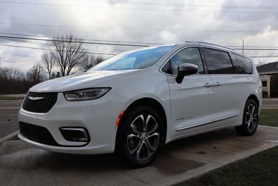 2026 Chrysler Pacifica Pinnacle