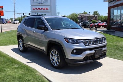 2022 Jeep Compass Latitude Lux