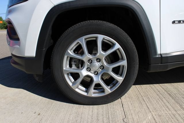 2023 Jeep Compass Latitude Lux