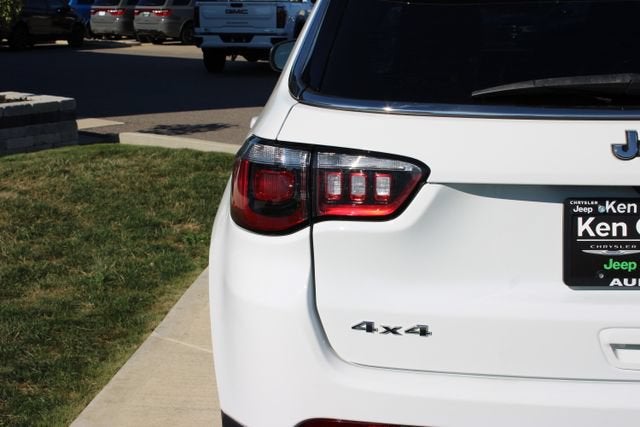 2023 Jeep Compass Latitude Lux