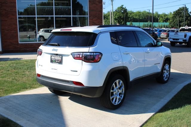 2023 Jeep Compass Latitude Lux