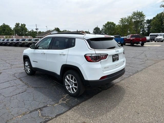 2023 Jeep Compass Latitude Lux