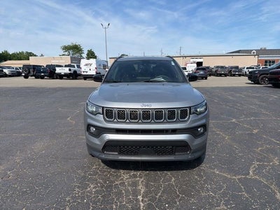 2023 Jeep Compass Latitude Lux