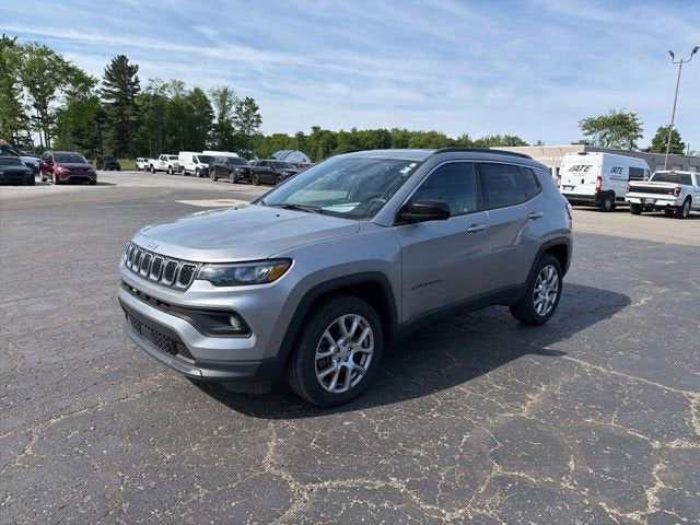 2023 Jeep Compass Latitude Lux
