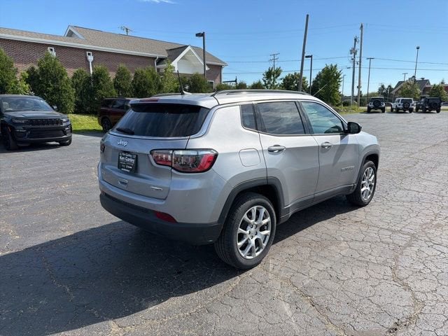 2023 Jeep Compass Latitude Lux