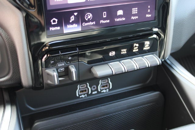 2027 RAM 2500 Big Horn