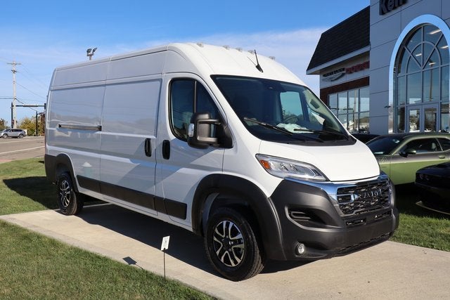 2025 RAM ProMaster Cargo Van SLT