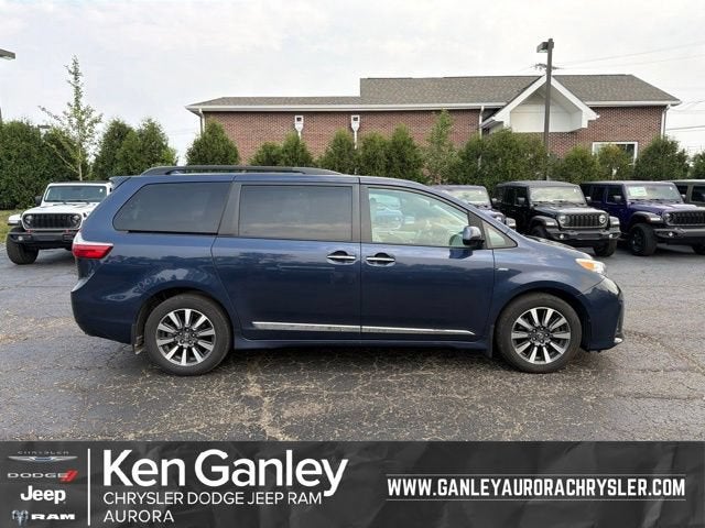 2019 Toyota Sienna XLE Premium