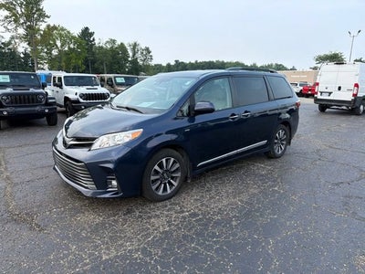 2019 Toyota Sienna XLE Premium