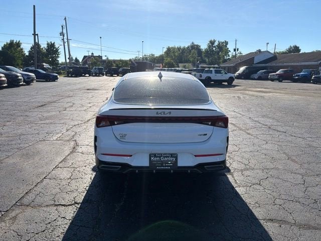 2022 Kia K5 GT-Line