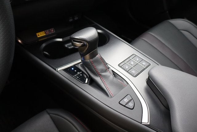 2024 Lexus UX 250h F SPORT Handling