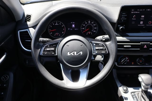 2023 Kia Seltos LX