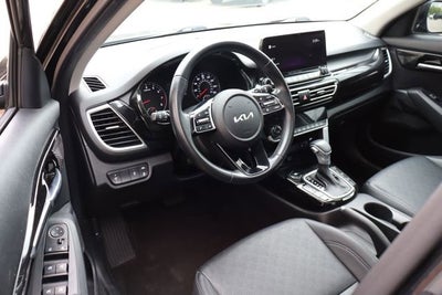 2022 Kia Seltos EX