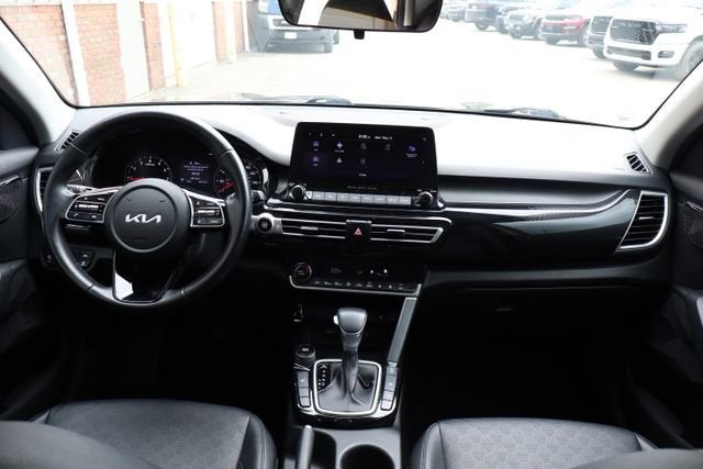 2022 Kia Seltos EX
