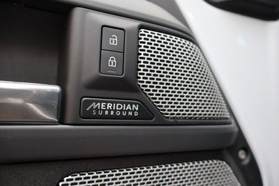 2023 Land Rover Defender X-Dynamic SE