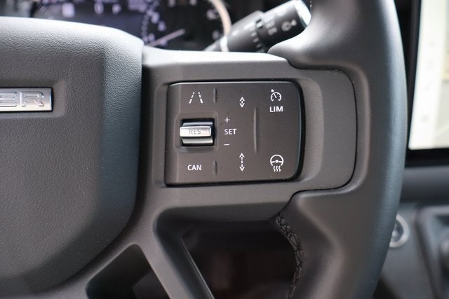 2023 Land Rover Defender X-Dynamic SE