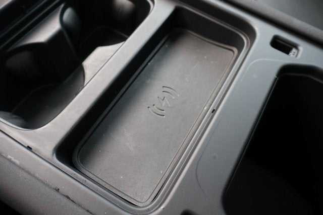 2023 Land Rover Defender X-Dynamic SE