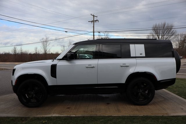 2023 Land Rover Defender X-Dynamic SE