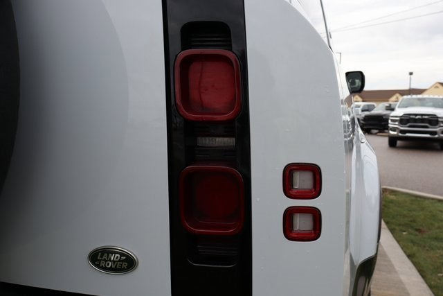 2023 Land Rover Defender X-Dynamic SE