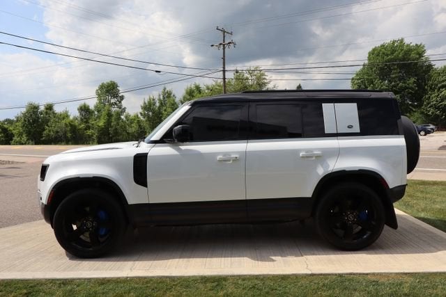2024 Land Rover Defender S