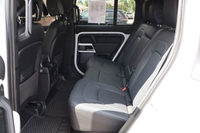 2024 Land Rover Defender S