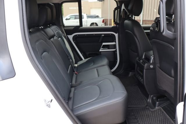 2024 Land Rover Defender S