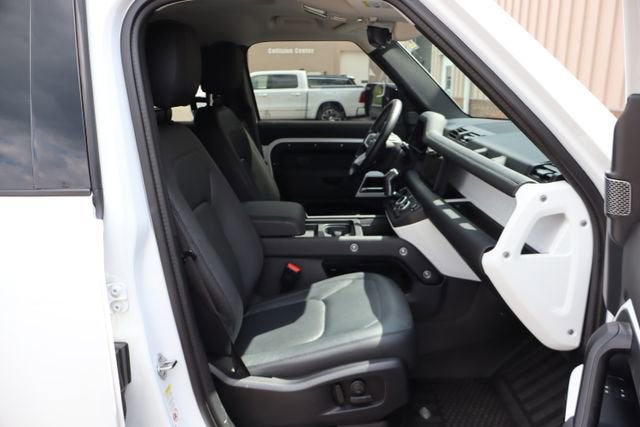 2024 Land Rover Defender S